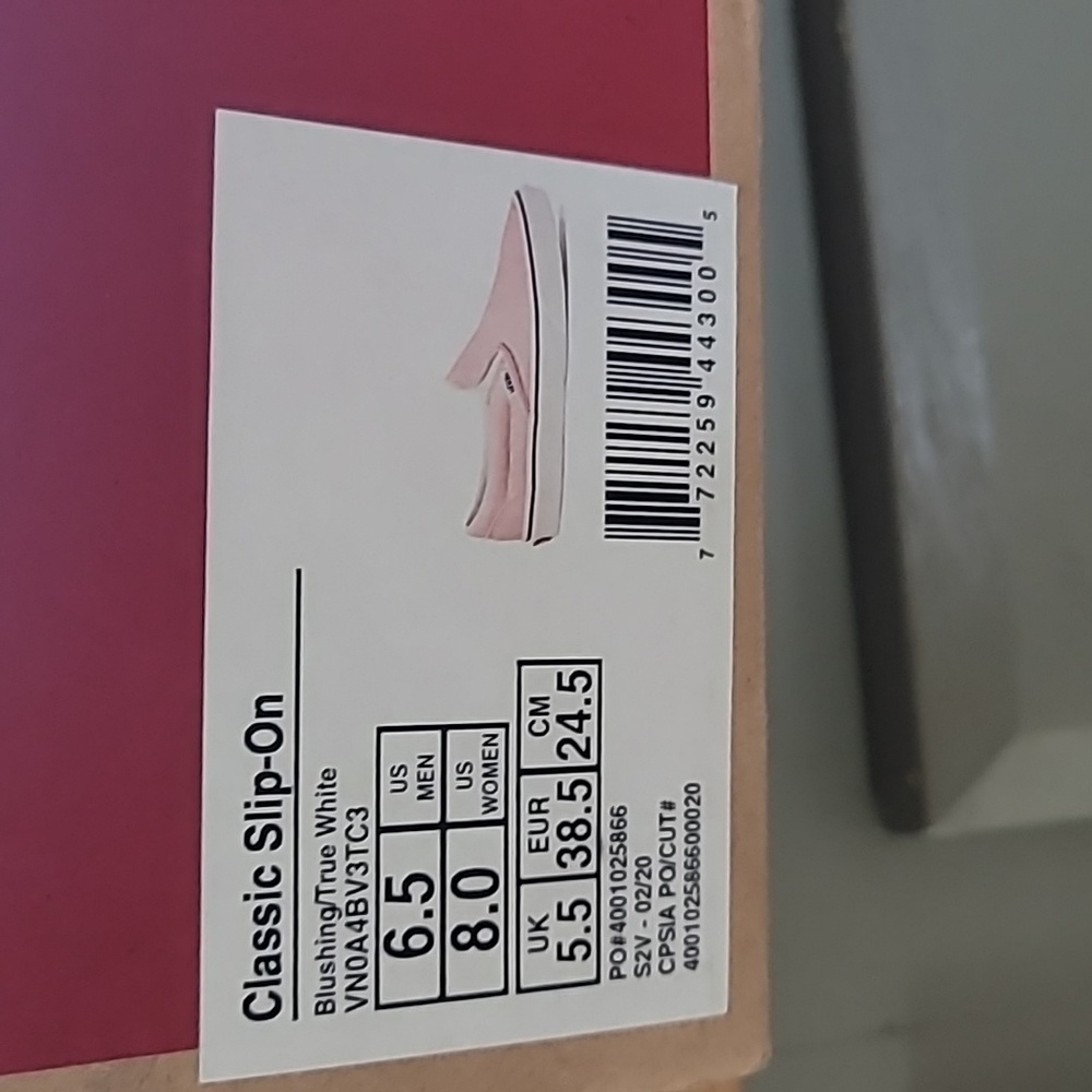 Great condition pink slipon Vans.